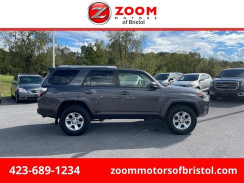Used 2018 Toyota 4Runner SR5 image 1