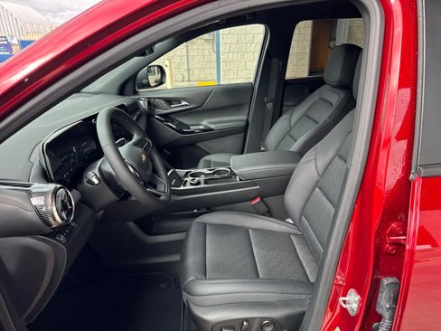 New 2026 Chevrolet Equinox LT w/ Convenience Package II image 23