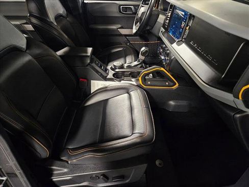 Used 2022 Ford Bronco Badlands image 20