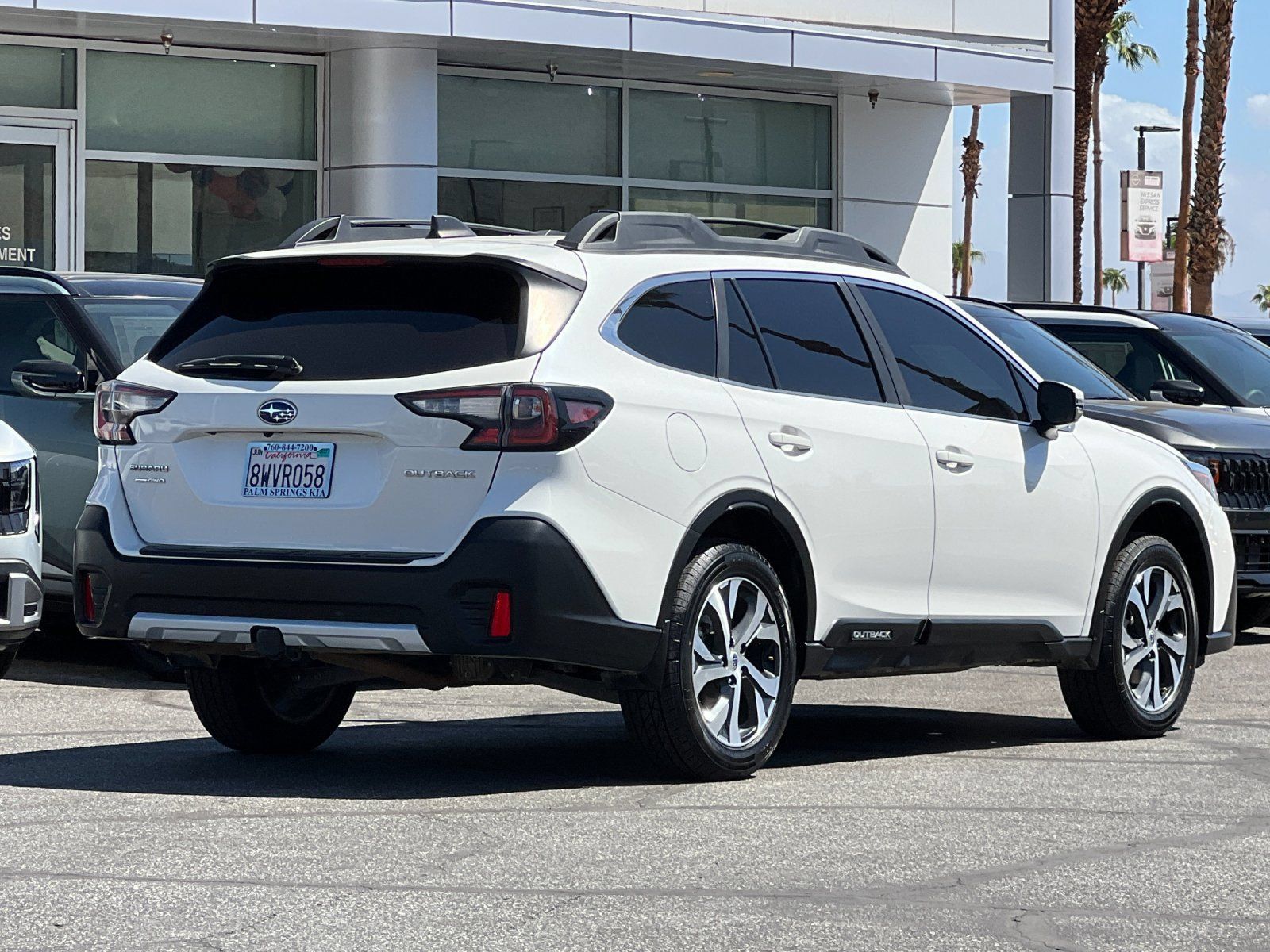 Used 2022 Subaru Outback Limited w/ Popular Package #2 AWD/4WD image 3