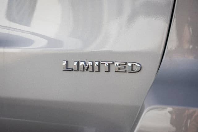 Used 2021 Jeep Grand Cherokee Limited AWD/4WD image 29
