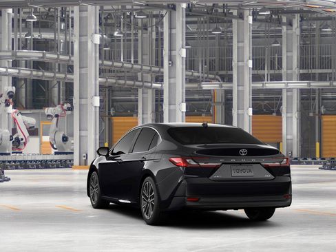 New 2026 Toyota Camry XLE FWD image 9