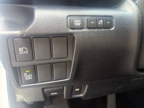 Used 2018 Lexus IS 300 AWD w/ Comfort Package image 23
