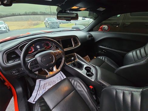 Used 2017 Dodge Challenger SRT Hellcat image 11