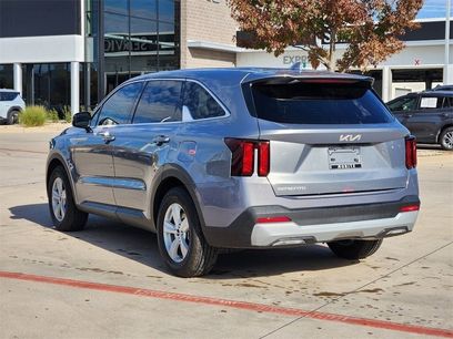 New 2025 Kia Sorento LX