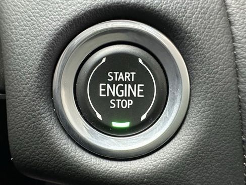 Used 2022 GMC Yukon XL AT4 w/ AT4 Premium Plus Package image 26