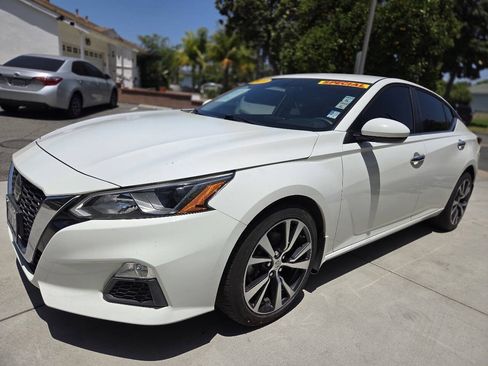 Used 2019 Nissan Altima 2.5 S FWD image 2