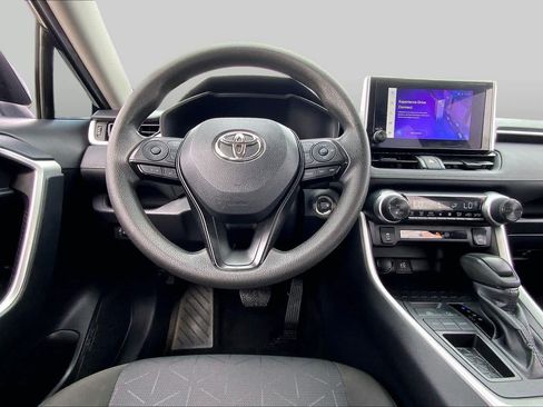 Used 2025 Toyota RAV4 XLE FWD image 6