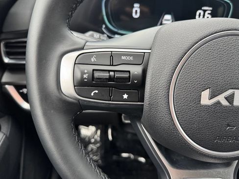 Used 2024 Kia Sportage EX AWD/4WD image 20