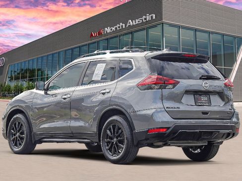 Used 2018 Nissan Rogue SV w/ Premium Package image 5