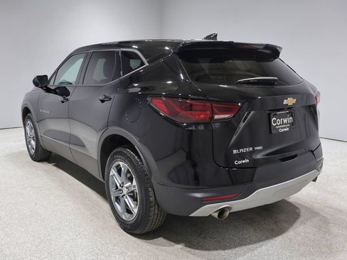 Used 2025 Chevrolet Blazer LT AWD/4WD image 5