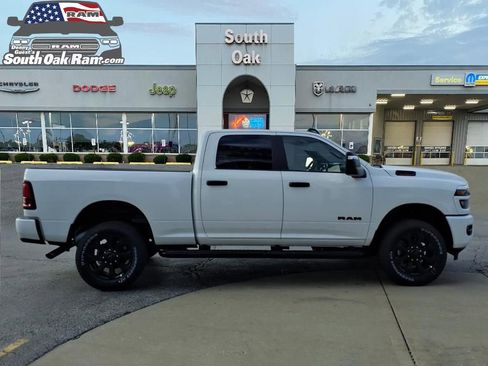 New 2026 RAM 2500 Big Horn AWD/4WD image 2