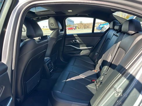 Used 2023 BMW 330i Sedan w/ Driving Assistance Package image 27