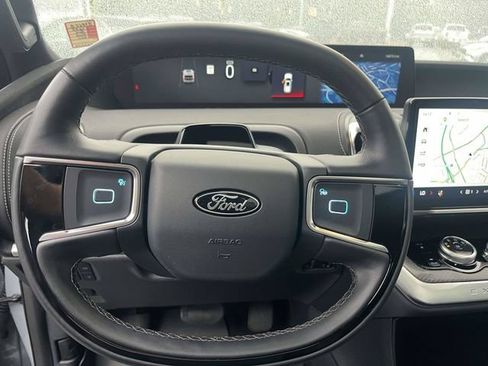 Certified 2025 Ford Expedition Platinum w/ Stealth Performance Package AWD/4WD image 23
