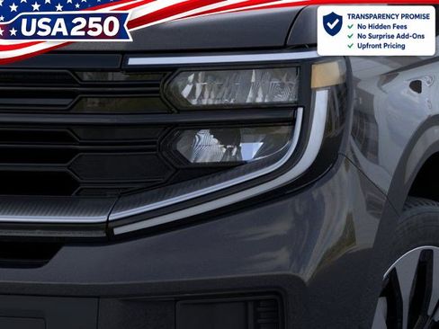 New 2026 Ford Expedition Platinum w/ Driver's Package AWD/4WD image 18