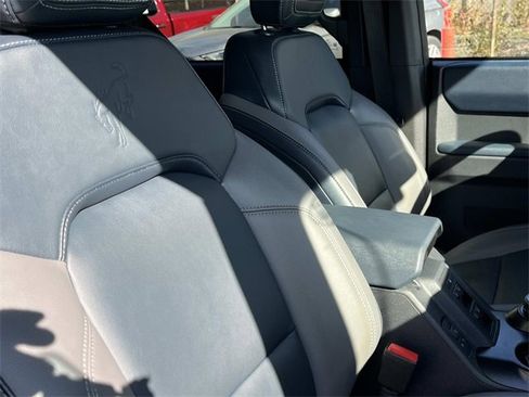 Used 2023 Ford Bronco Outer Banks image 24