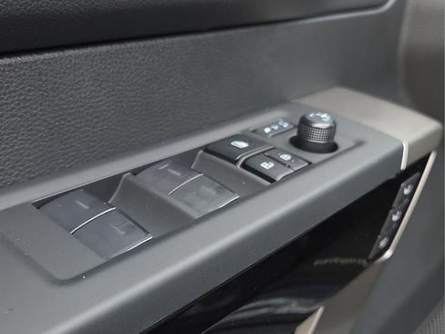 New 2026 Toyota Tundra Limited image 18