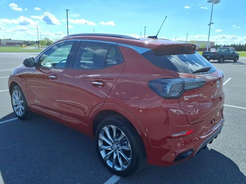 Used 2026 Buick Encore GX Avenir w/ Avenir Technology Package AWD/4WD image 7