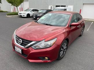 Used 2016 Nissan Altima 2.5 SV FWD video 1