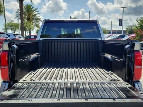 Used 2024 Toyota Tacoma SR5 AWD/4WD image 8