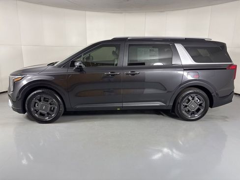 New 2026 Kia Carnival EX image 5