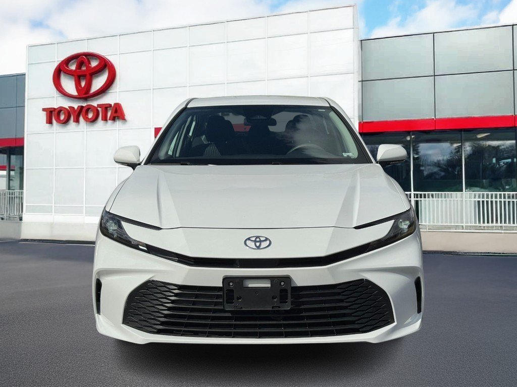 Used 2025 Toyota Camry LE FWD image 13