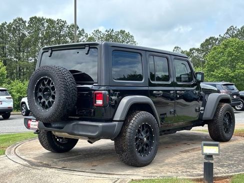 Used 2018 Jeep Wrangler Unlimited Sport AWD/4WD image 7