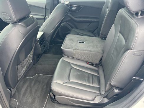 Used 2025 Audi Q7 3.0T Premium Plus image 14