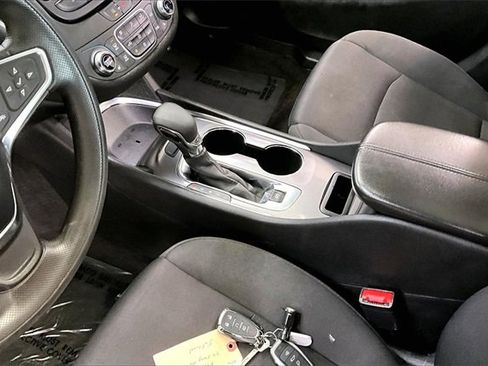 Used 2022 Chevrolet Malibu LT image 17