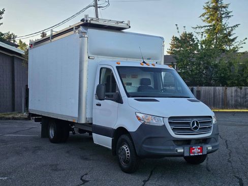 Used 2019 Mercedes-Benz Sprinter 170 w/ Chrome Grille Package image 2