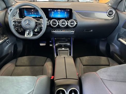 Used 2026 Mercedes-Benz GLA 35 AMG 4MATIC image 13