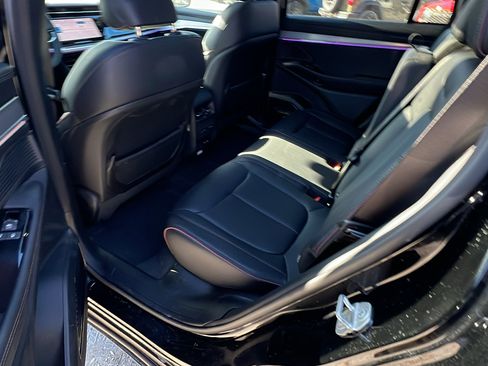 Used 2024 Jeep Wagoneer Launch Edition image 25