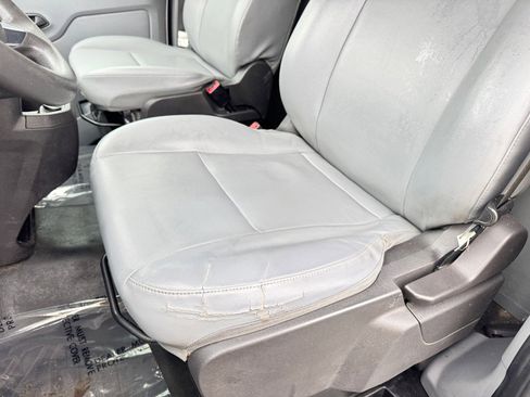 Used 2018 Ford Transit 250 148 Medium Roof RWD image 23