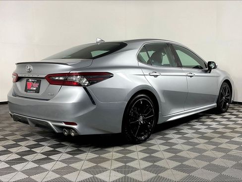 Used 2023 Toyota Camry XSE FWD image 6