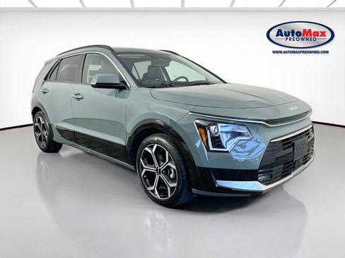 Used 2023 Kia Niro EX Touring FWD image 1