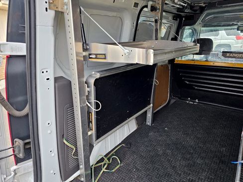 Used 2019 Ford Transit Connect XLT FWD image 21