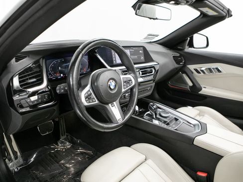 Used 2024 BMW Z4 sDrive30i w/ Premium Package RWD image 4