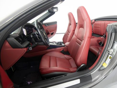 Certified 2022 Porsche 911 Cabriolet image 5