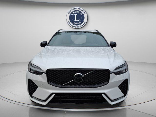 Used 2026 Volvo XC60 B5 Plus AWD/4WD image 6