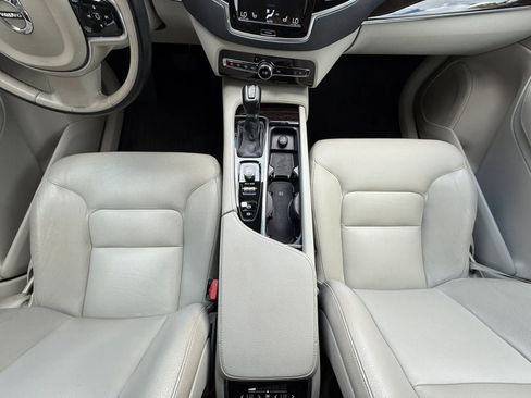 Used 2017 Volvo XC90 T6 Momentum AWD/4WD image 51