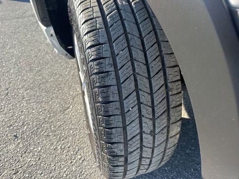 Used 2023 Ford Transit 350 XLT image 30