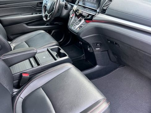 Used 2025 Honda Odyssey Sport-L image 18