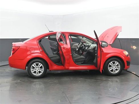 Used 2016 Chevrolet Sonic LT image 57