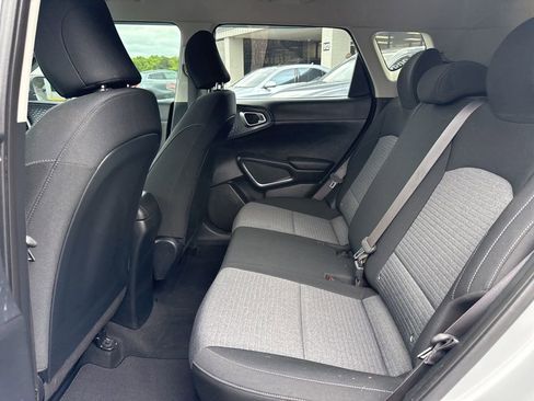 Used 2021 Kia Soul S FWD image 35