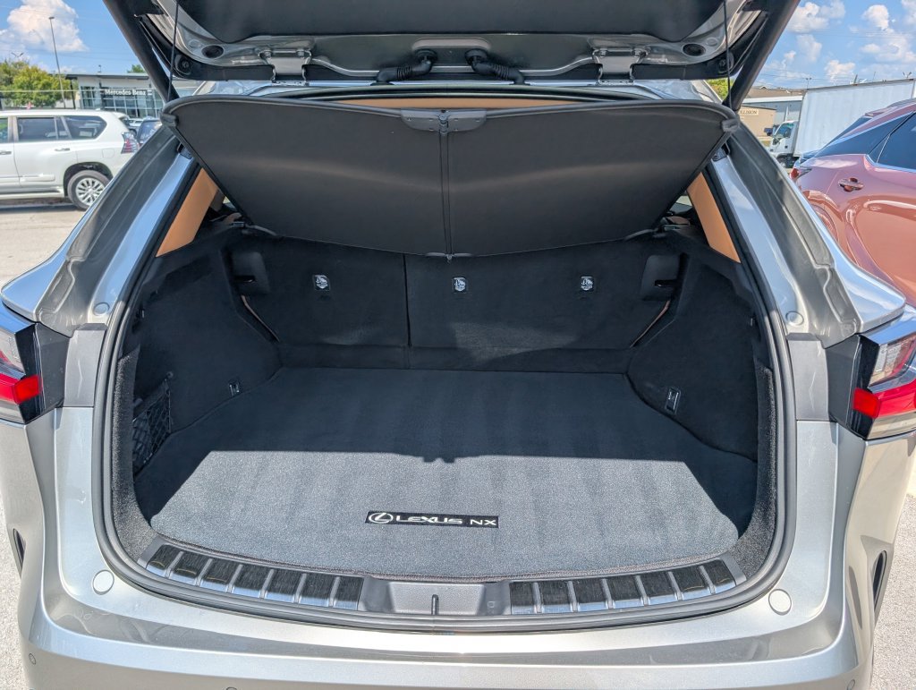 Used 2025 Lexus NX 250 FWD w/ Accessory Package (Z1) image 12