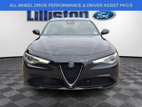 Used 2021 Alfa Romeo Giulia Ti w/ Nero Edizione AWD/4WD image 2