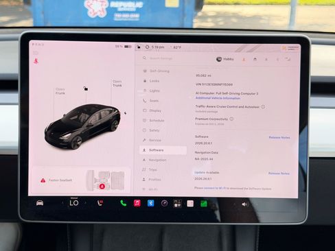 Used 2022 Tesla Model 3 Long Range AWD/4WD image 53