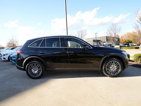 Used 2026 Mercedes-Benz GLC 300 4MATIC image 9