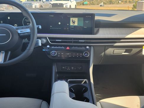 New 2025 Hyundai Sonata Limited image 17