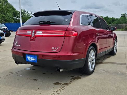 Used 2015 Lincoln MKT AWD w/ Equipment Group 201A image 4